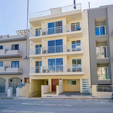 Summer Breeze 3 Bedroom Family Maisonette With Sunny Terrace In Mellieha - By Getawaysmalta Dış mekan fotoğraf