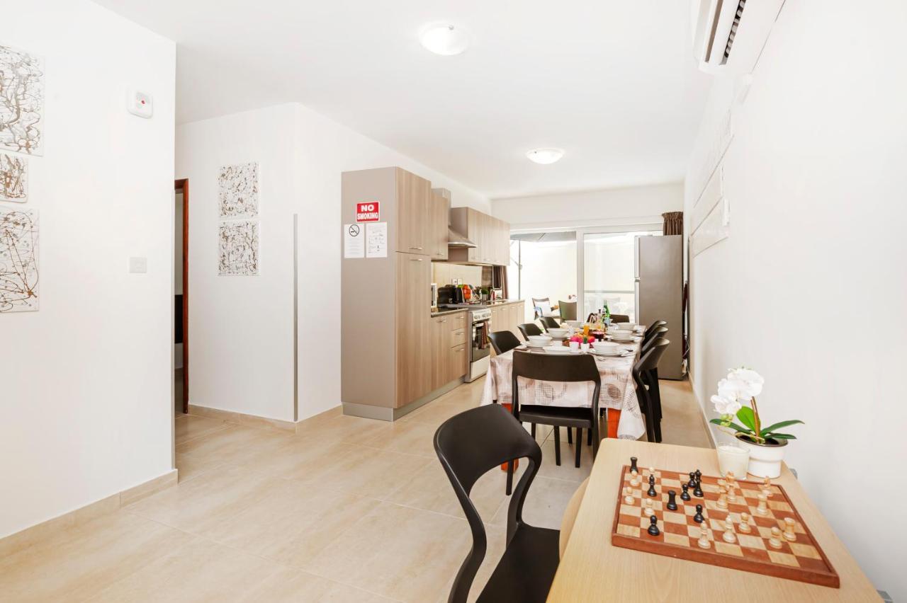 Summer Breeze 3 Bedroom Family Maisonette With Sunny Terrace In Mellieha - By Getawaysmalta Dış mekan fotoğraf