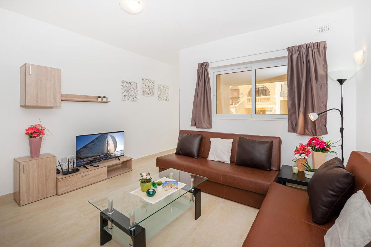 Summer Breeze 3 Bedroom Family Maisonette With Sunny Terrace In Mellieha - By Getawaysmalta Dış mekan fotoğraf
