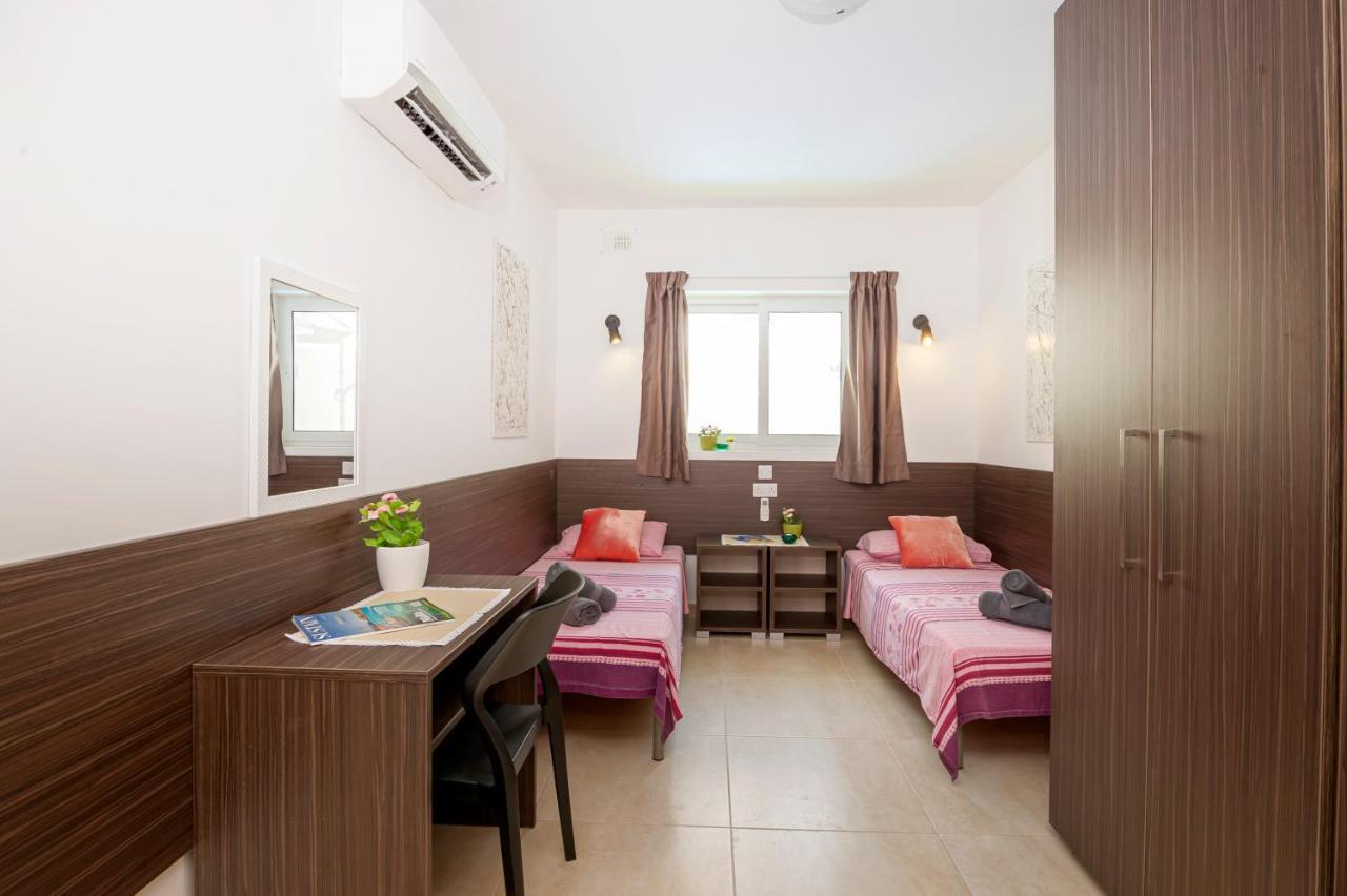 Summer Breeze 3 Bedroom Family Maisonette With Sunny Terrace In Mellieha - By Getawaysmalta Dış mekan fotoğraf