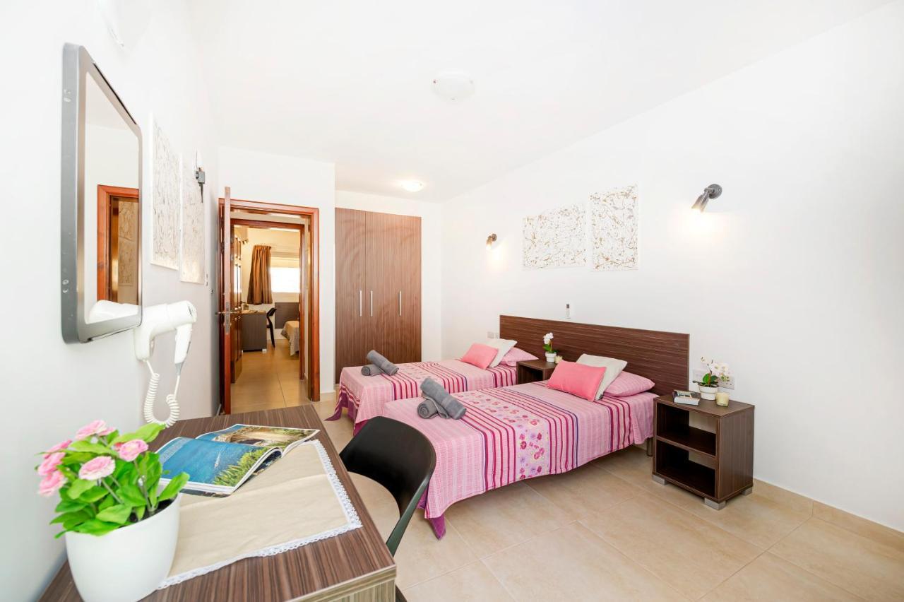 Summer Breeze 3 Bedroom Family Maisonette With Sunny Terrace In Mellieha - By Getawaysmalta Dış mekan fotoğraf
