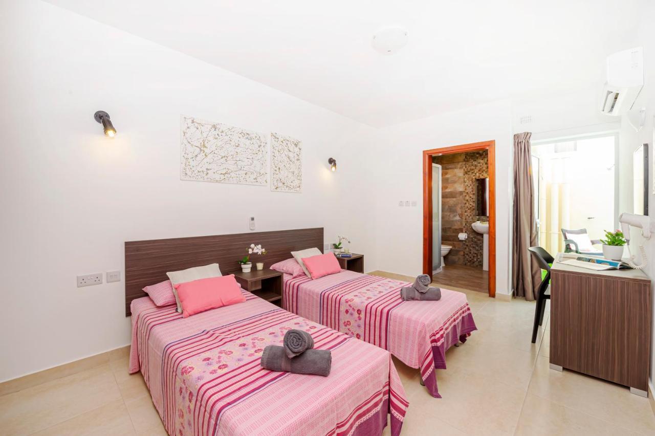 Summer Breeze 3 Bedroom Family Maisonette With Sunny Terrace In Mellieha - By Getawaysmalta Dış mekan fotoğraf