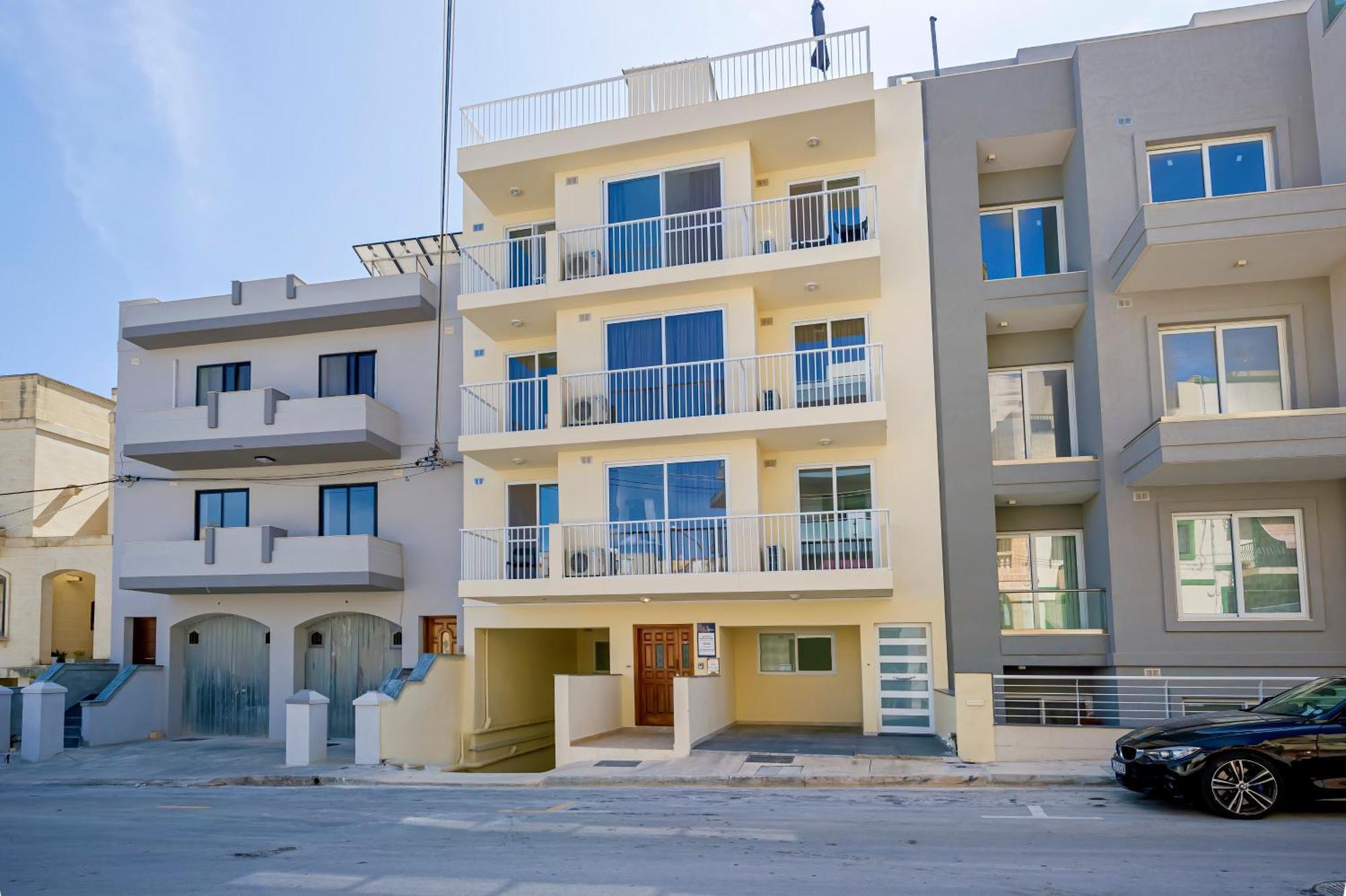 Summer Breeze 3 Bedroom Family Maisonette With Sunny Terrace In Mellieha - By Getawaysmalta Dış mekan fotoğraf